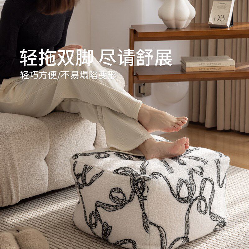 现代简约黑白g线条坐墩客厅沙发脚踏懒人靠垫地毯坐垫榻榻米蒲团