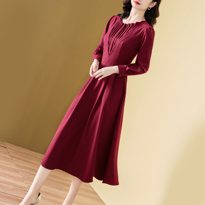 红色宴会礼服连衣裙女2024年春季新款高档V领收腰修身裙子春款裙