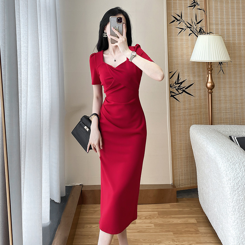 女神范御姐气质小众连衣裙女夏季新款平时可穿晚宴小礼服红色裙子