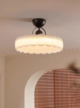 室吸具灯中古奶油风主34801卧公主房卧灯现代简约时尚设计师款顶