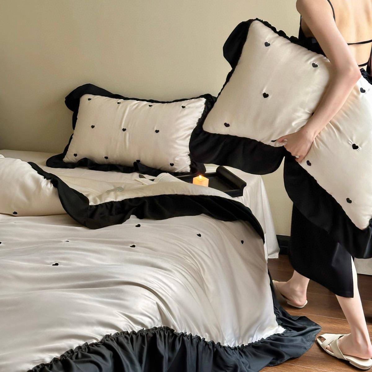 60支兰精天丝四件套冰丝凉感裸睡夏天床上用品双面被套床单爱心绣