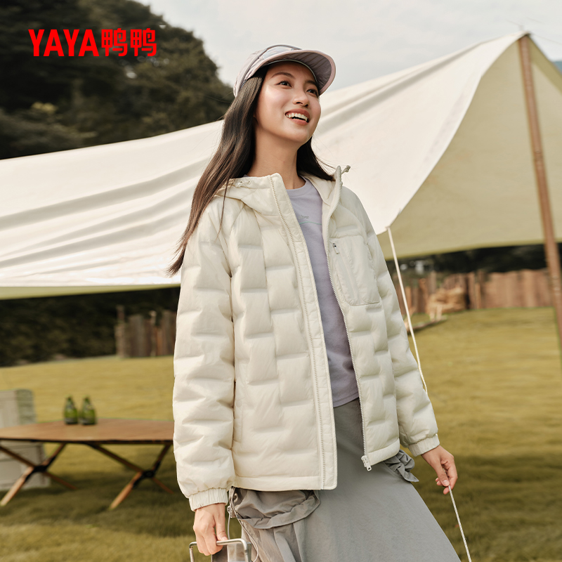 短款秋冬季连帽户外新品YAYA鸭鸭