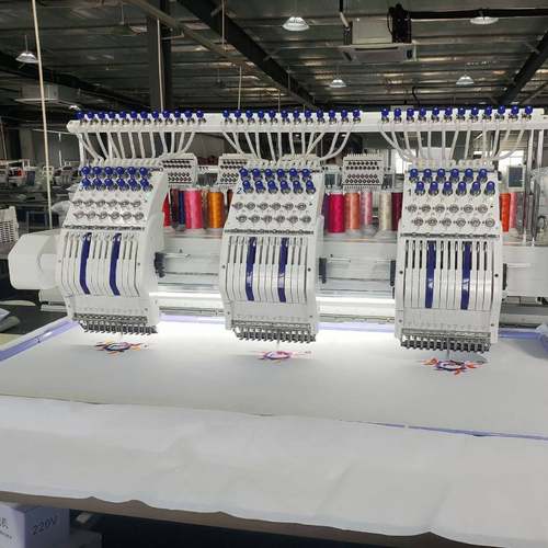 叶氏三头绣花机新款12针成衣绣帽子裁片绣个人用电脑绣花机