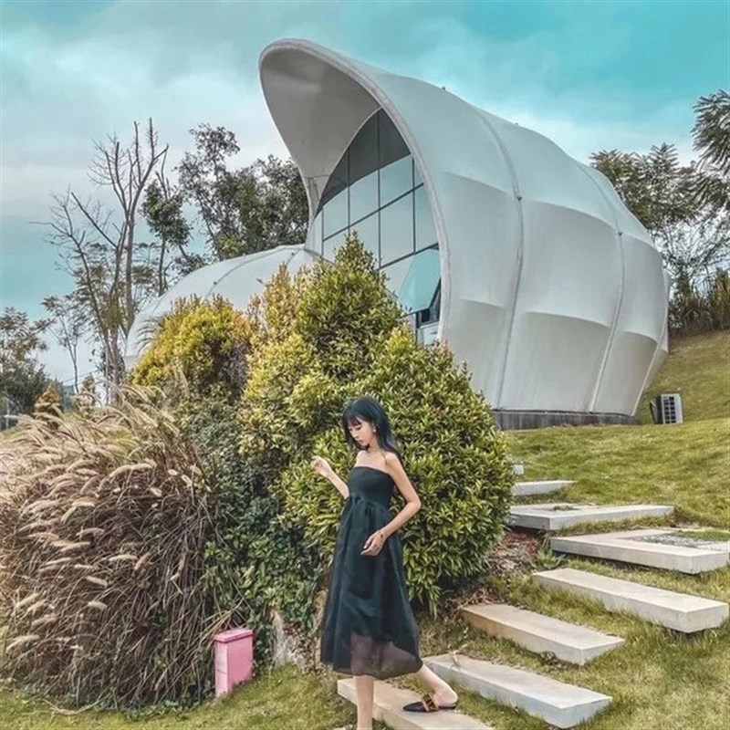 网红度假村户外生态露营地蜗牛造型民宿豪华酒店高端野奢海螺帐篷