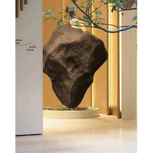 泡沫雕塑夹缝石头网红彷真假石头艺术装置室内悬浮挂假石头道具