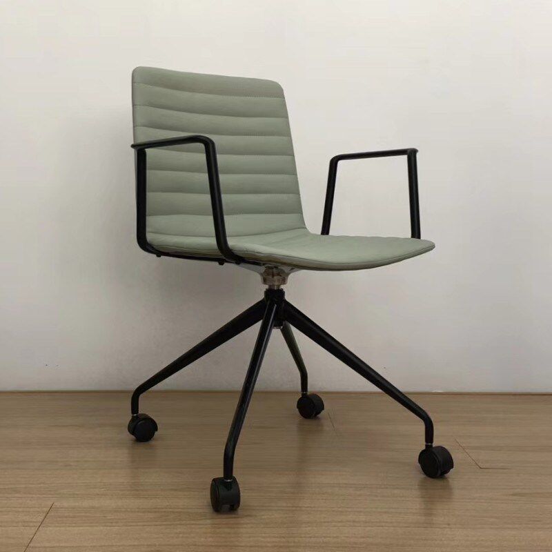 无电脑椅子休闲职员办公椅家用书房椅小型扶手小巧精致转椅