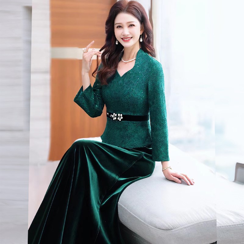 春秋季新款喜妈妈装高级感连衣裙参加婚宴蕾丝新中式两件套礼服裙
