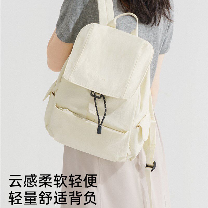 DTA双肩包女旅游轻便高颜值大容量电脑上班通勤休闲户外防水背包