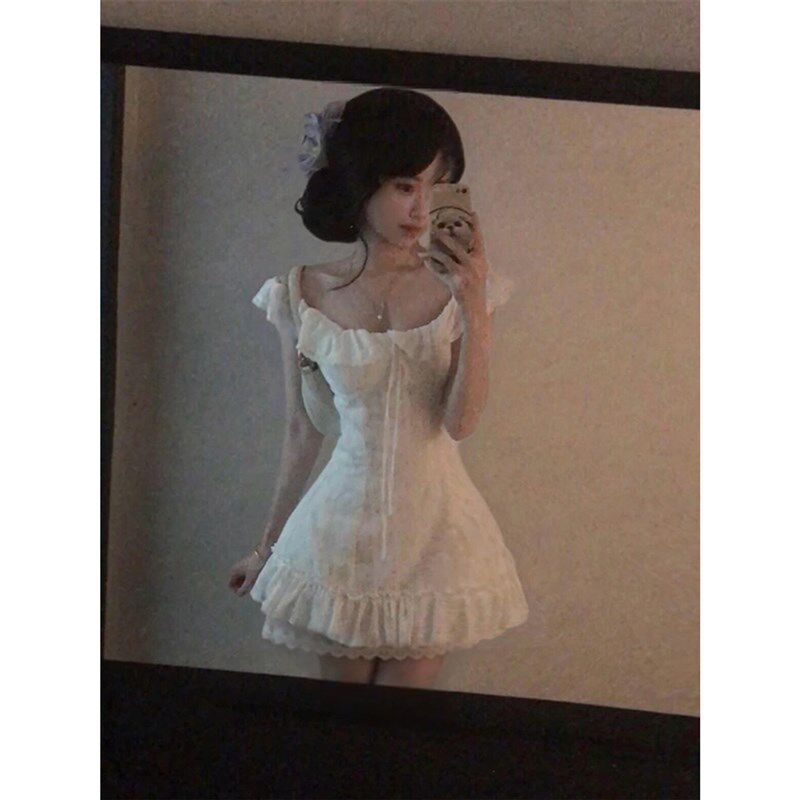 白色连衣裙夏日绝美初恋系收腰小个子白裙子清纯掐腰a字包臀短裙