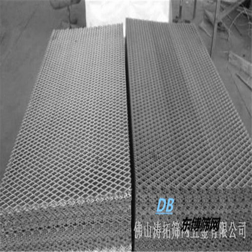 广东热销钢笆网片 扩张菱形钢铁网 建筑脚踏网 量大从优 菱形网