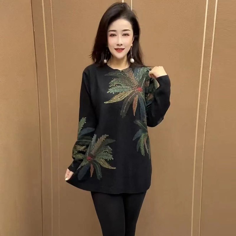 中年妈妈羊毛针织衫女宽松加肥加大码印花毛衣遮肚长袖打底衫上衣