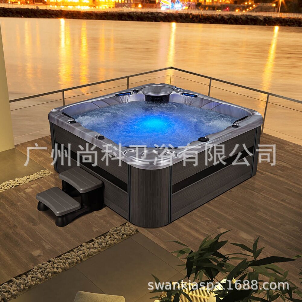 豪华户外庭院气泡冲浪按摩浴缸