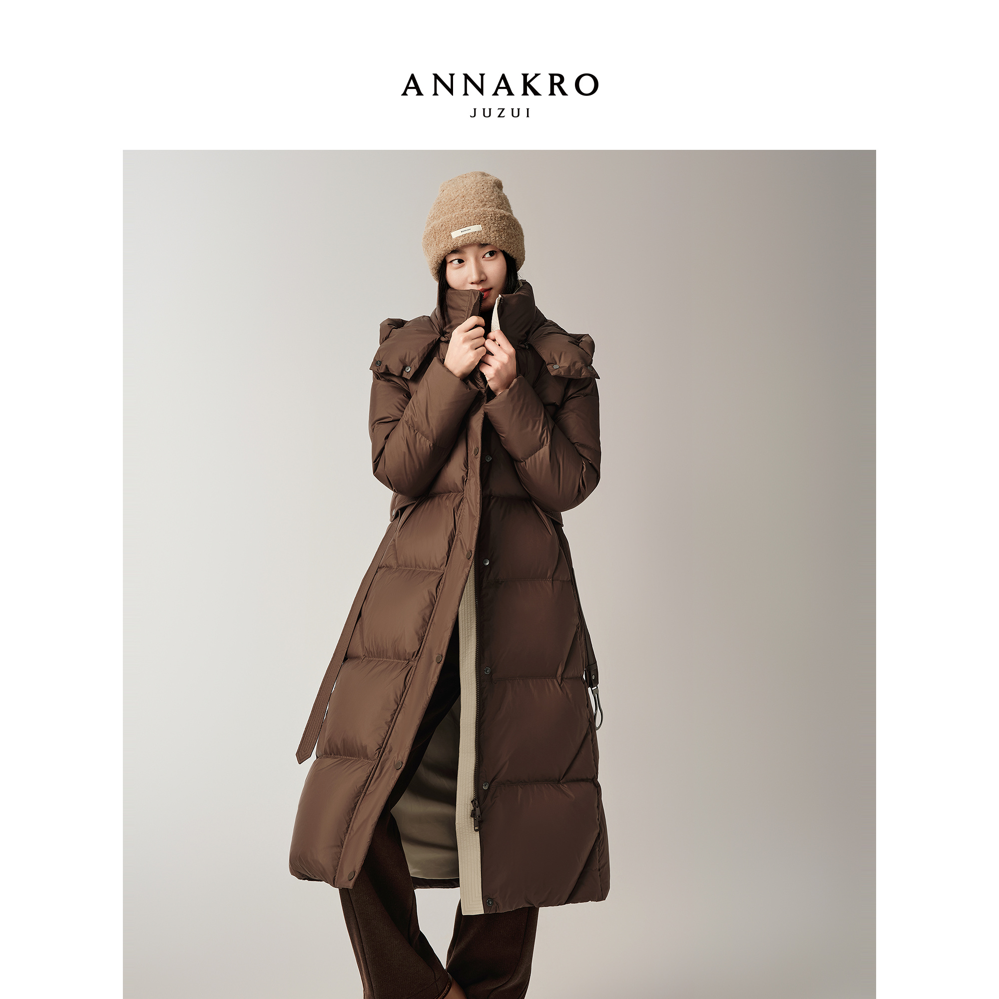 连帽直身 修饰显瘦  轻暖泡芙 琥珀流光