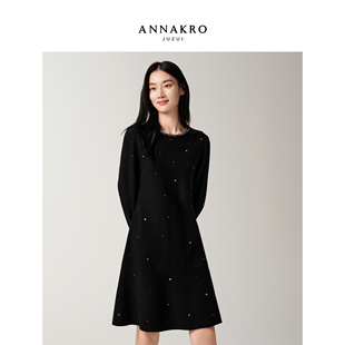 玖姿安娜蔻优雅千金风烫钻羊毛针织连衣裙小黑裙女2025冬季新款