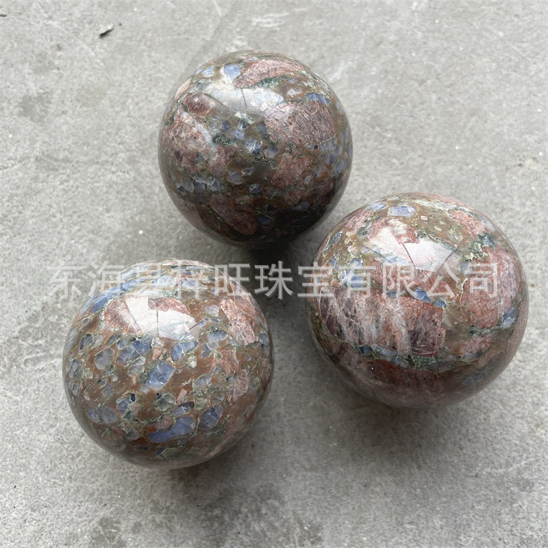 天然蓝闪石水晶球手工打磨摆件