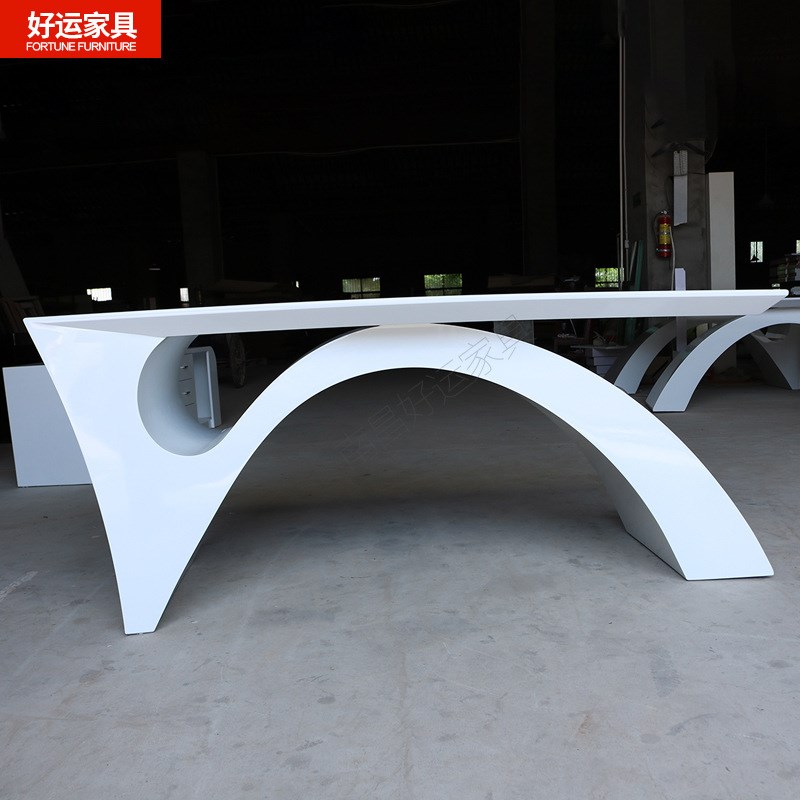 新款烤漆新款异形白色经理办公桌简约现代老板桌办公家具桌子