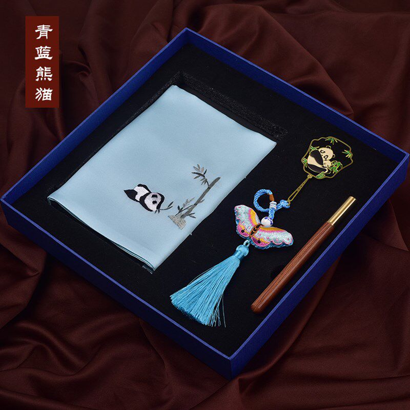 成都旅游中国风蜀绣手工刺绣真丝女士手绢复古风绣花手帕方巾送礼