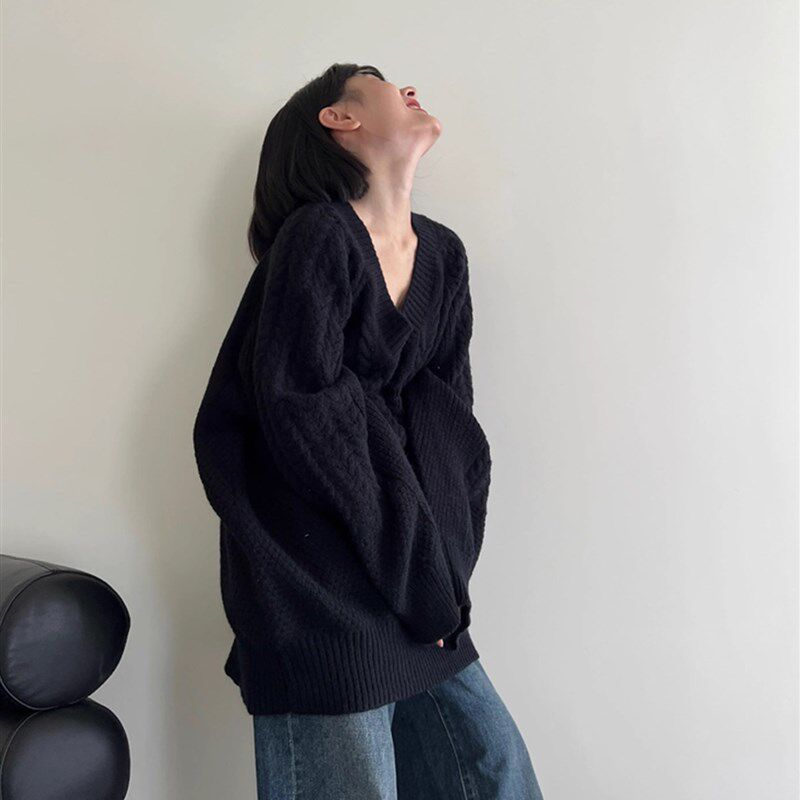 韩系覆古黑色v领麻花套头毛衣女秋冬高级感慵懒宽松针织衫上衣厚