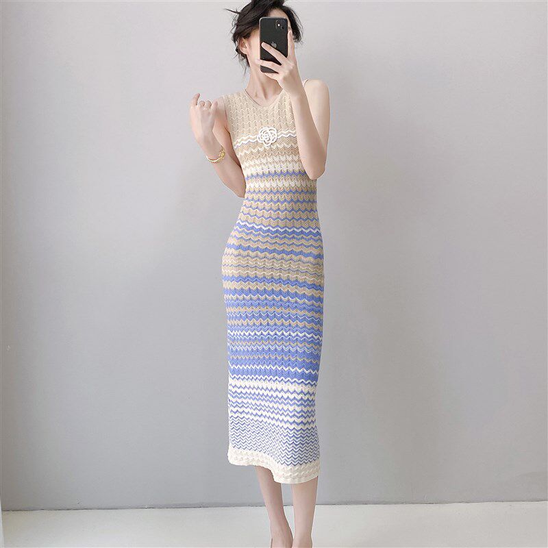 无袖针织吊带裙女2025夏新款法式高级感气质收腰背心连衣裙中长款