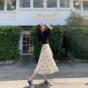 夏装2021新款显瘦洋气减龄俏皮网红小众裙很仙T两件套装女春季