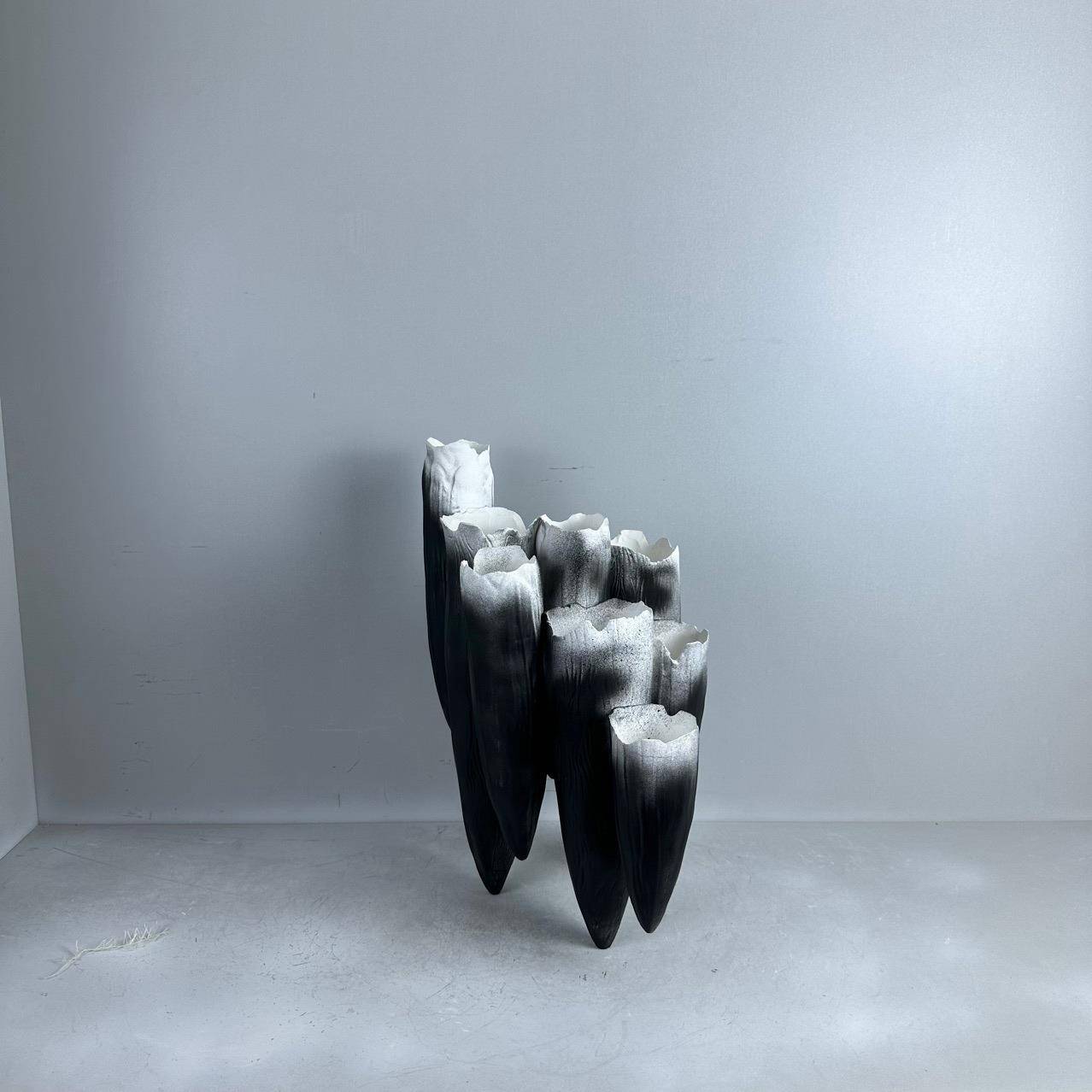 现手代简约样间NIM工黑花白陶瓷春笋器客厅餐厅花插板售楼处饰品