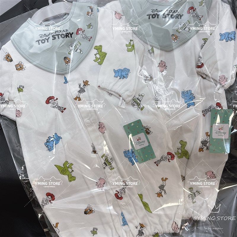 日单2件套卡通玩具总动员纯棉宝宝睡袋爬服两用连体衣 口水巾套装