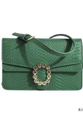 衣帽间装饰包包样k板间软装设计道具陈列女士展厅衣柜橱窗饰品摆