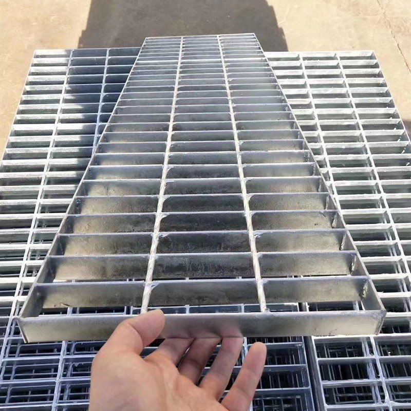 Q235热镀锌钢格栅电厂平台过道格栅板水厂钢结构平台踏步钢格板