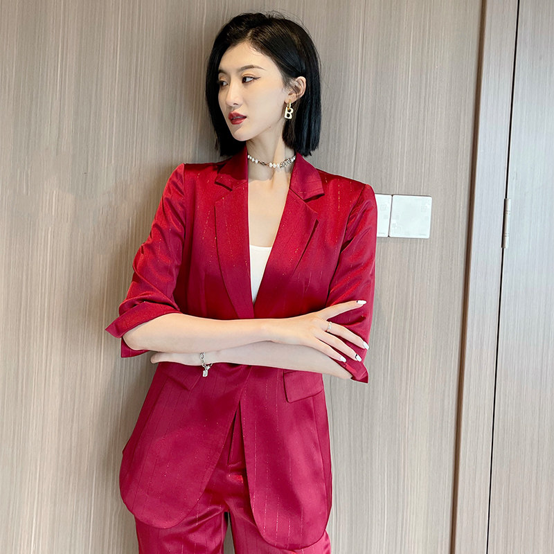 红色休闲西装套装女夏季薄款醋酸真丝职业英伦网红炸街小西服外套
