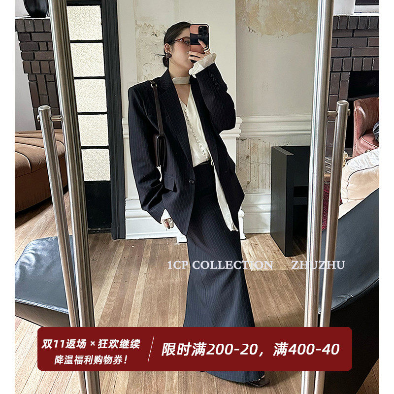 1CP 藏青黑条纹垫肩西装半裙两件套女2023冬新款灰色时尚气质套装