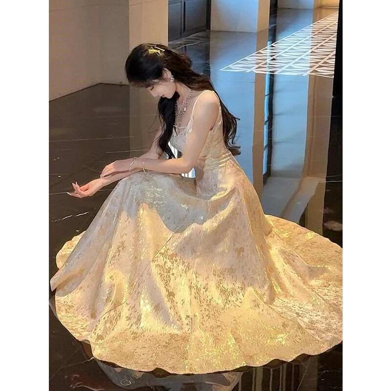 大码女装法式复古重工刺绣吊带连衣裙生日宴会高级感气质轻奢礼服