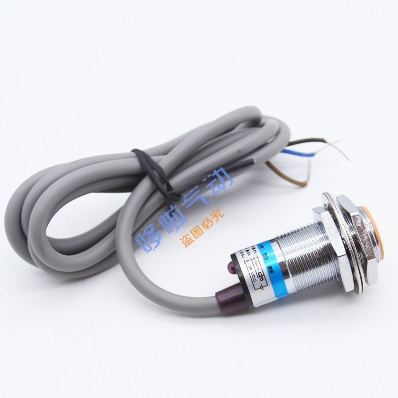 霍尔式传感器NJK-5002C/5002A/5002B/C/5002D接近开关