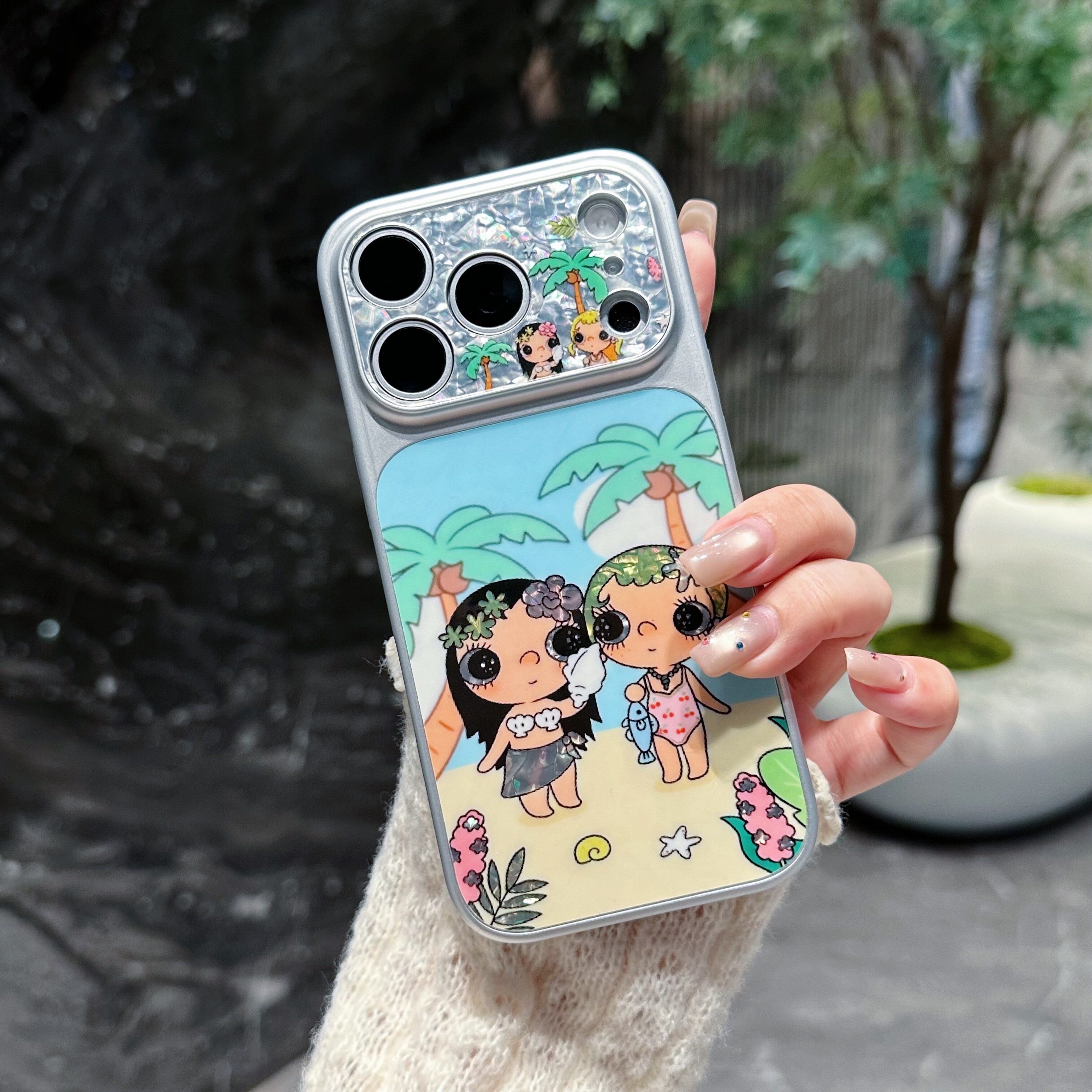 ins风夏日沙滩椰树小玉女孩适用iPhone17promax手机壳苹果16Pro防摔15可爱14全包精孔17大视窗16闪