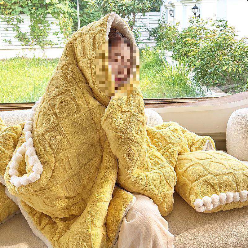 冬季加厚抱枕子两用室汽头车珊瑚绒毯办NLG公靠垫沙被发午睡枕小