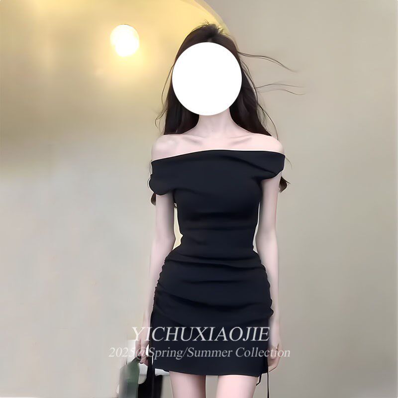 纯欲高级感一字领露肩连衣裙女夏季新款时尚简约黑色收腰包臀短裙