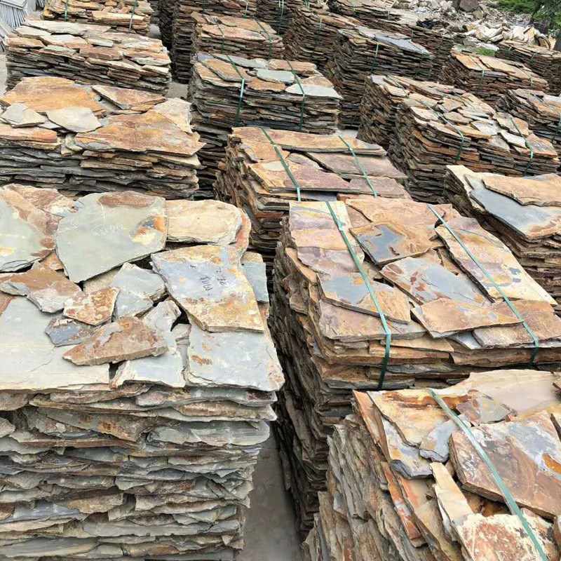 天然不规则锈色青石板乱形片石景区园林石材板岩铺路碎拼石垒墙石
