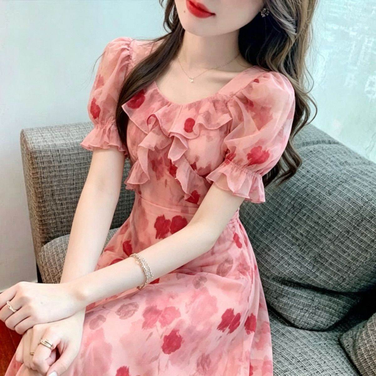 大码法式甜美连衣裙女2026新款夏季荷叶边碎花裙胖遮肚显瘦长裙