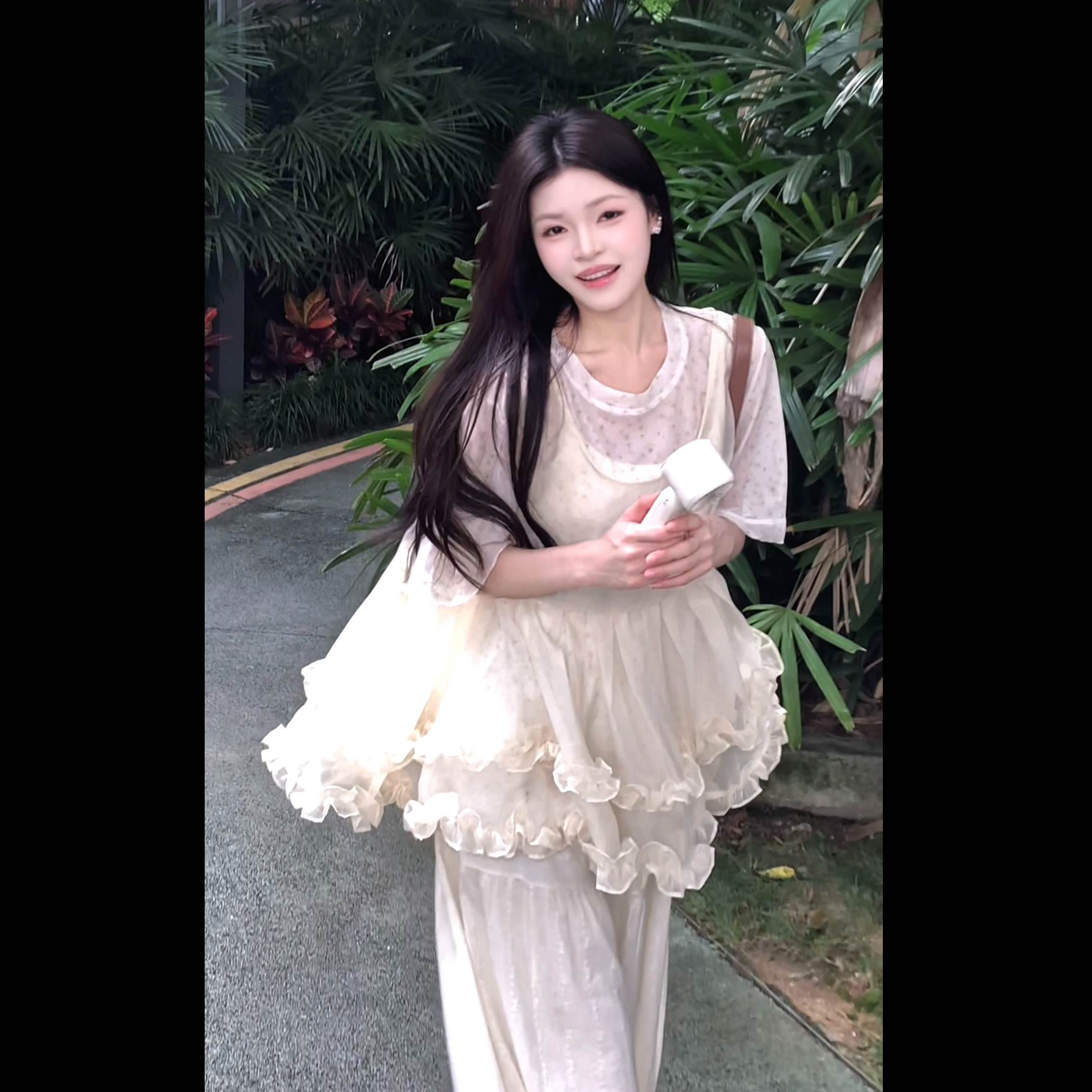 甜美可爱风双层网纱木耳边背心女夏宽松显瘦无袖上衣夏季清新套装