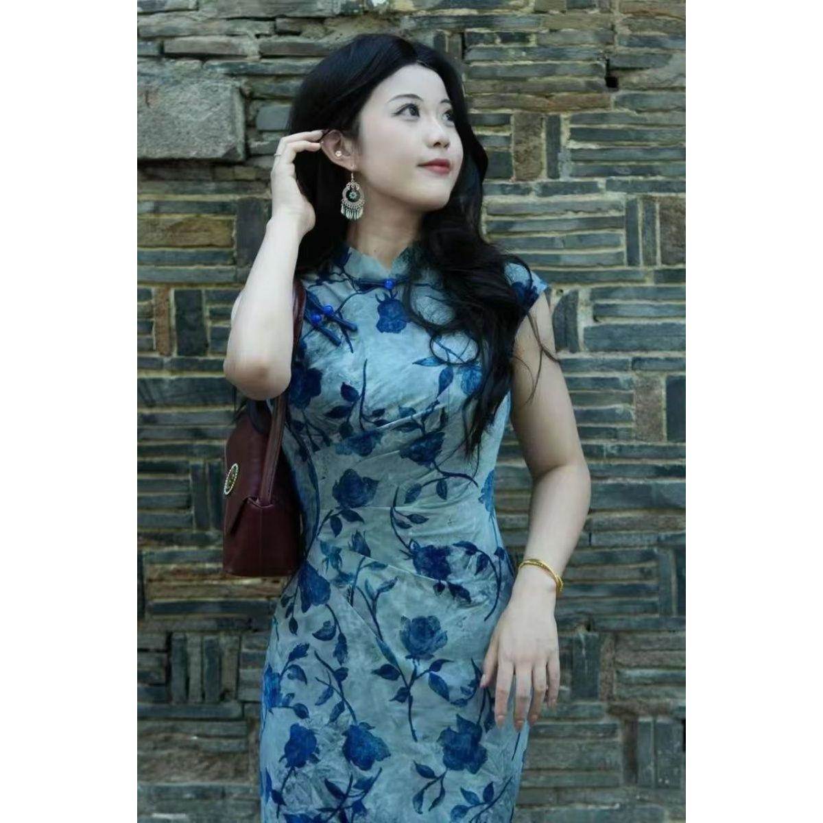 蓝色旗袍女新中式改良连衣裙夏大码有弹力修身日常2026新款巨好看