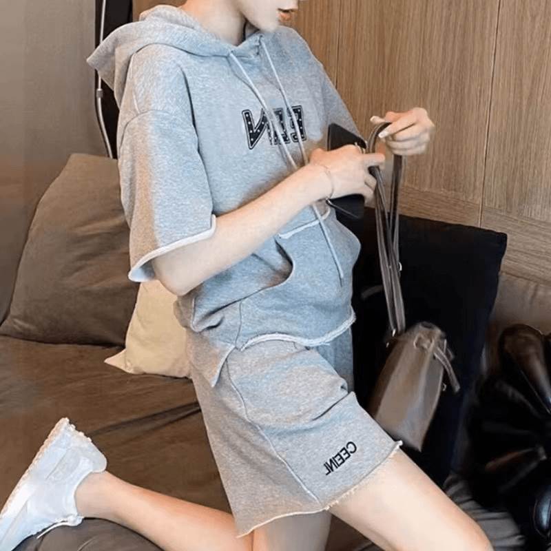 新款连帽休闲运动套装女夏连天帽韩版宽松显瘦短袖短裤时尚两件套