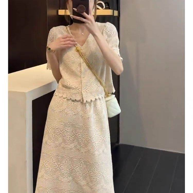 夏季女装高级感轻奢小香风套装女网红炸街休闲蕾丝上衣裙子两件套