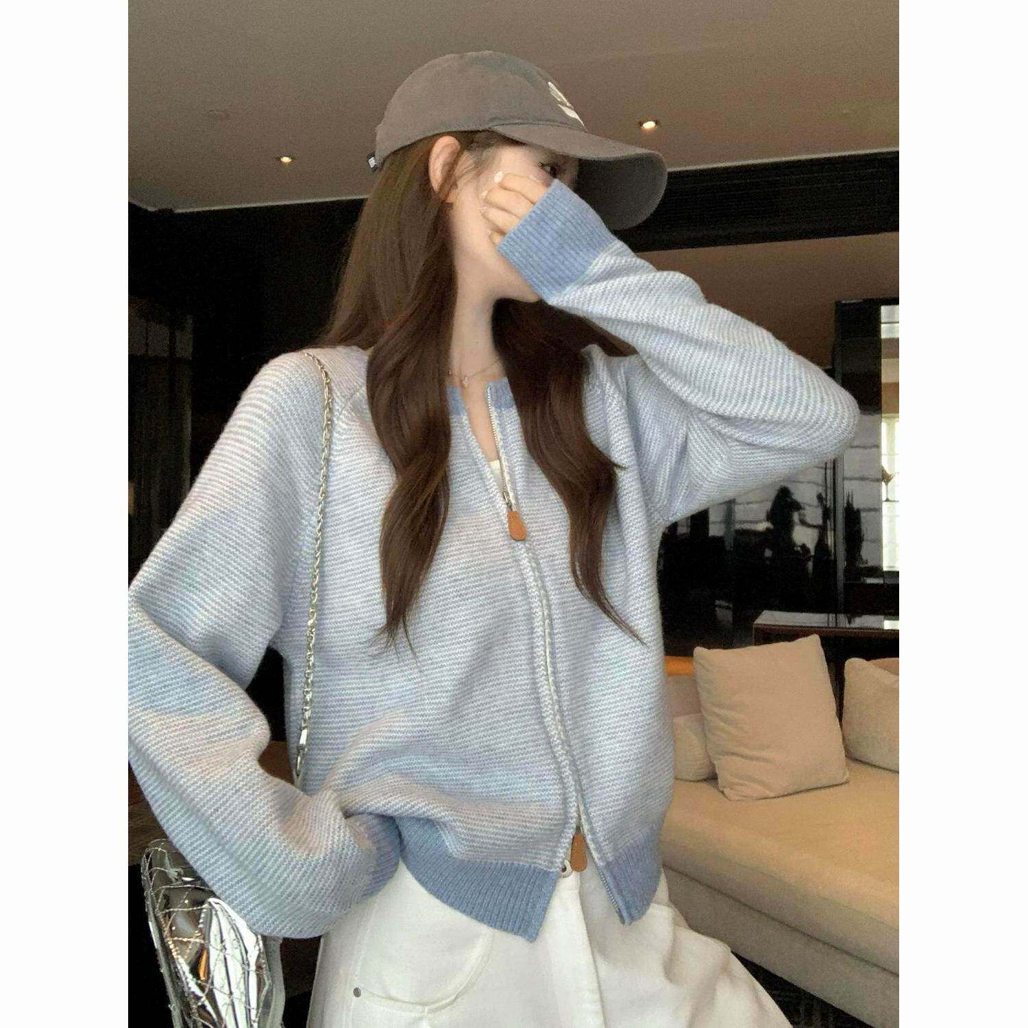 早秋撞色条纹圆领女外套独特漂亮宽松长袖短款针织开衫上衣精致