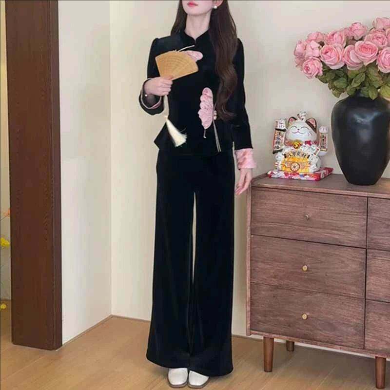 高级感国风套装女年春秋新款小众设计蝴蝶丝绒上衣阔腿长裤两件套