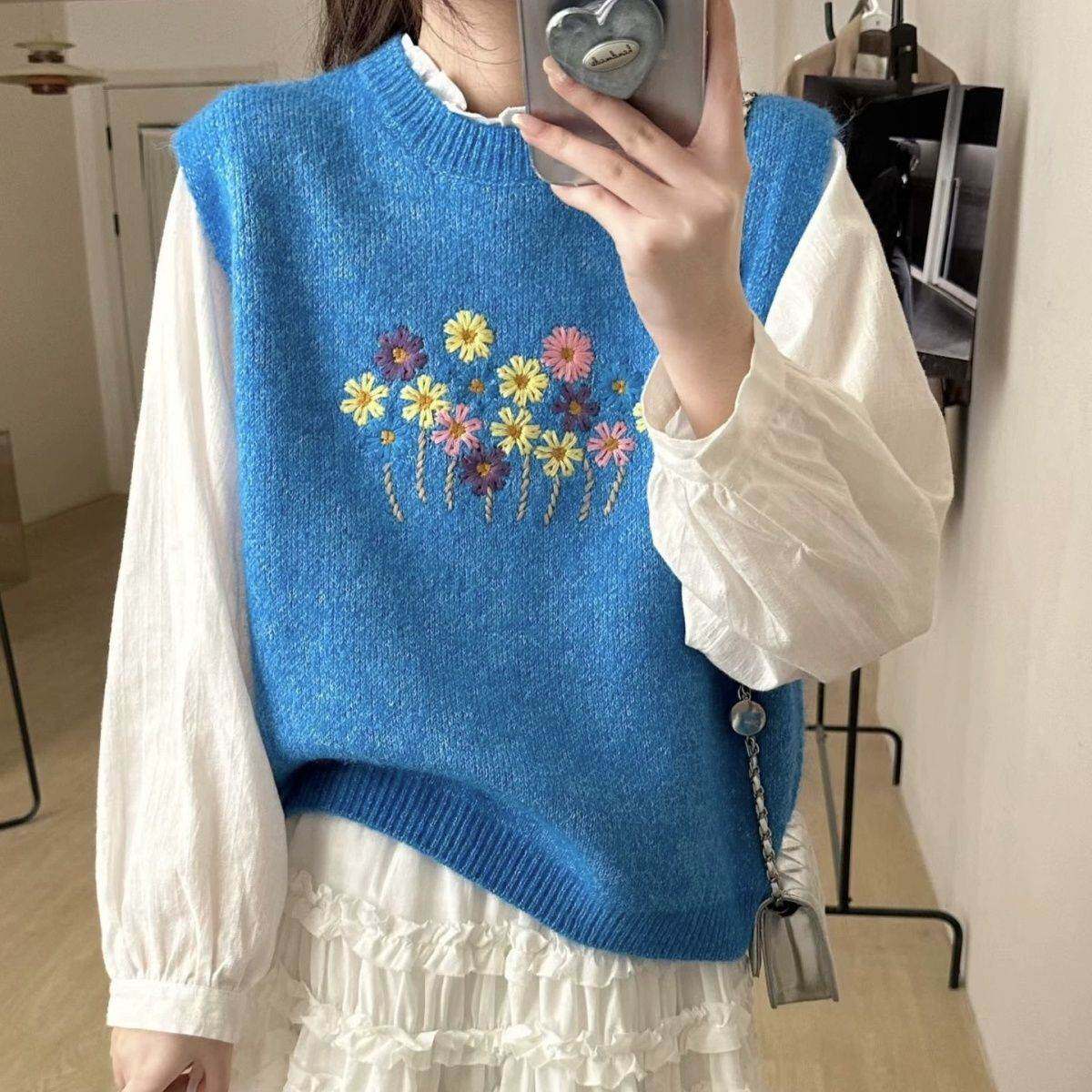 韩系复古立体花朵针织马甲女2026春秋宽松圆领毛衣外穿叠穿背心