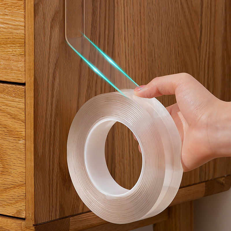 排插固定器壁挂自粘式插排贴免打C孔墙上粘插座接线插线板固定神