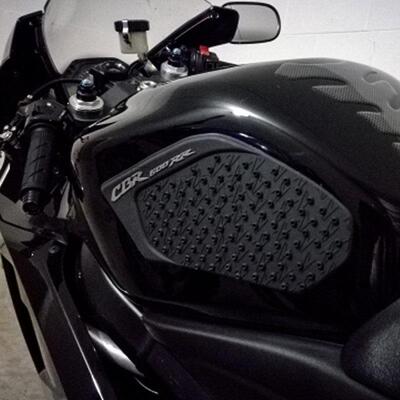 适用Honda CBR600RR F5改装油箱贴侧边隔热膝盖防滑保护贴花13-16