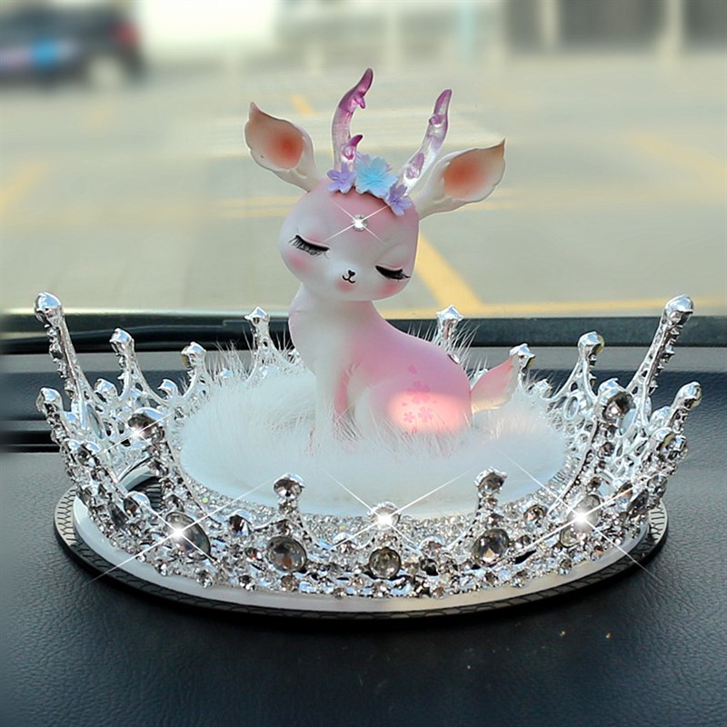 网红一路平安鹿汽车内饰车载摆件中控台车内装饰品镶钻车上女神款