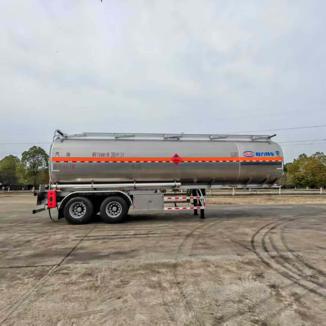 跨境出口中东36/42立方油罐车