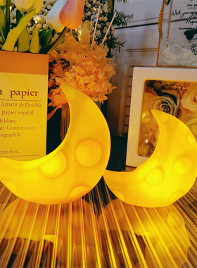 创意月亮小夜灯摆件m卧室睡眠灯家用客厅卧室办公室网红爆款装饰