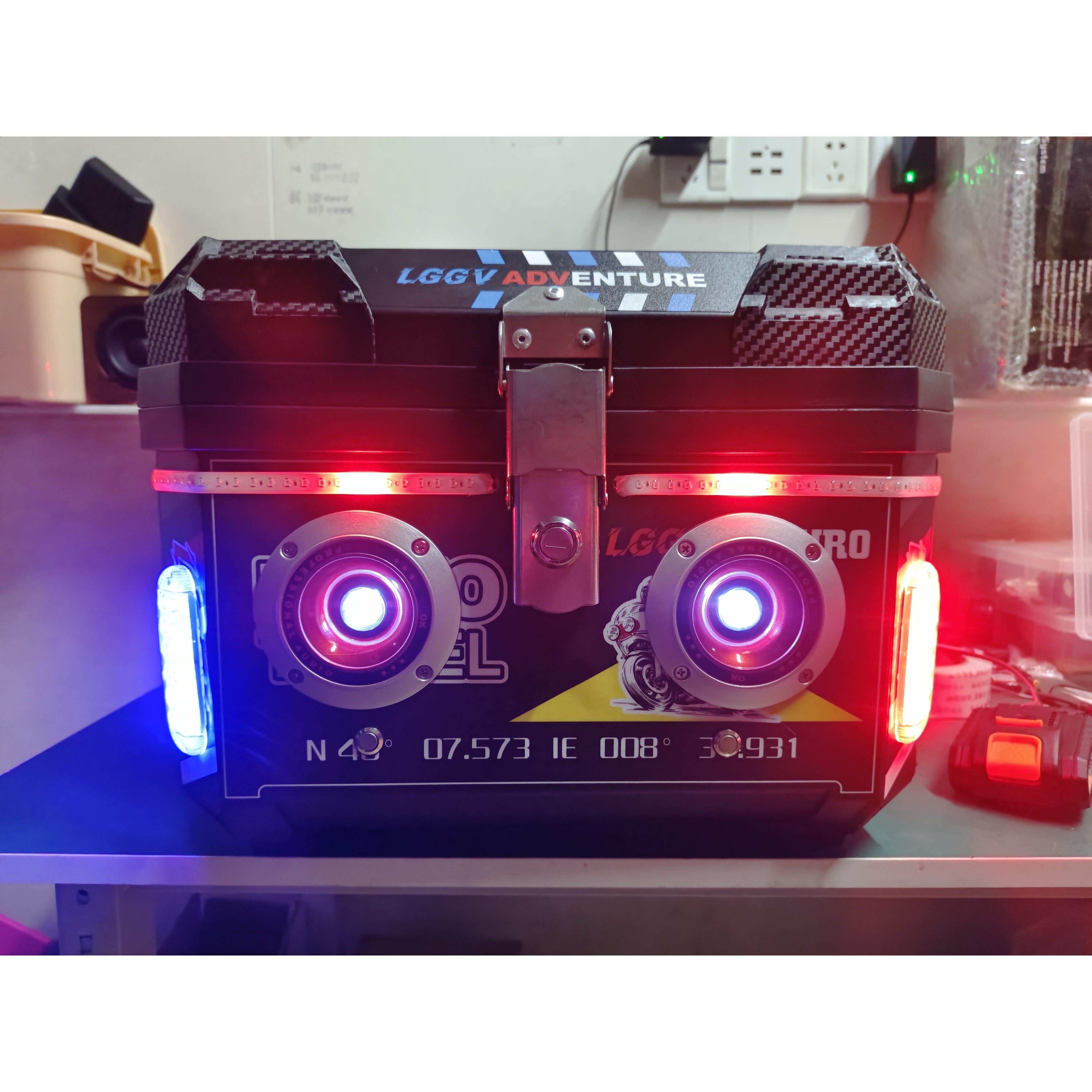 机车尾箱后备箱低音炮,电动车后备箱低音炮款。45升12v。